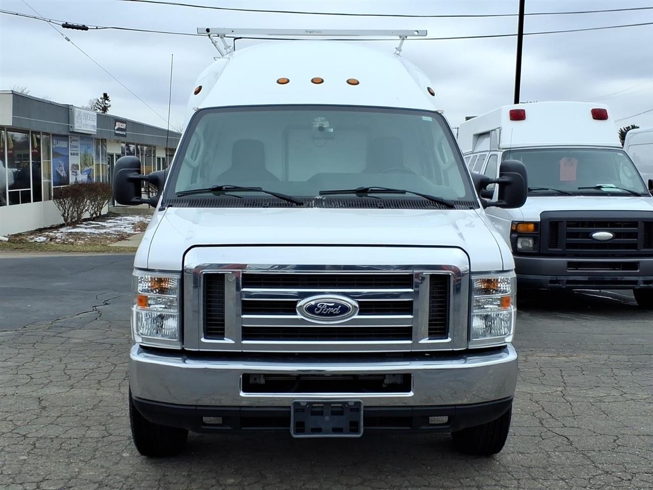 Ford Econoline Commercial Cutaway  2016