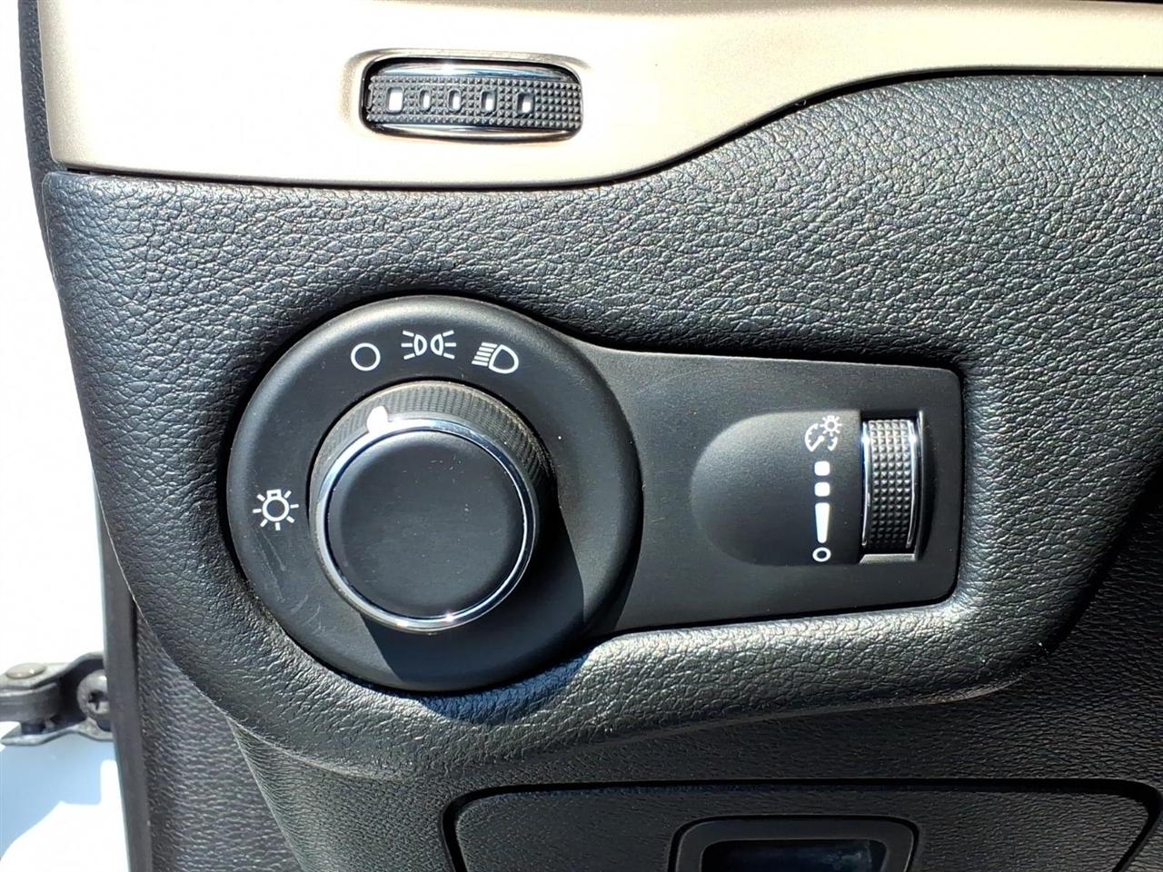 Jeep Cherokee  2015