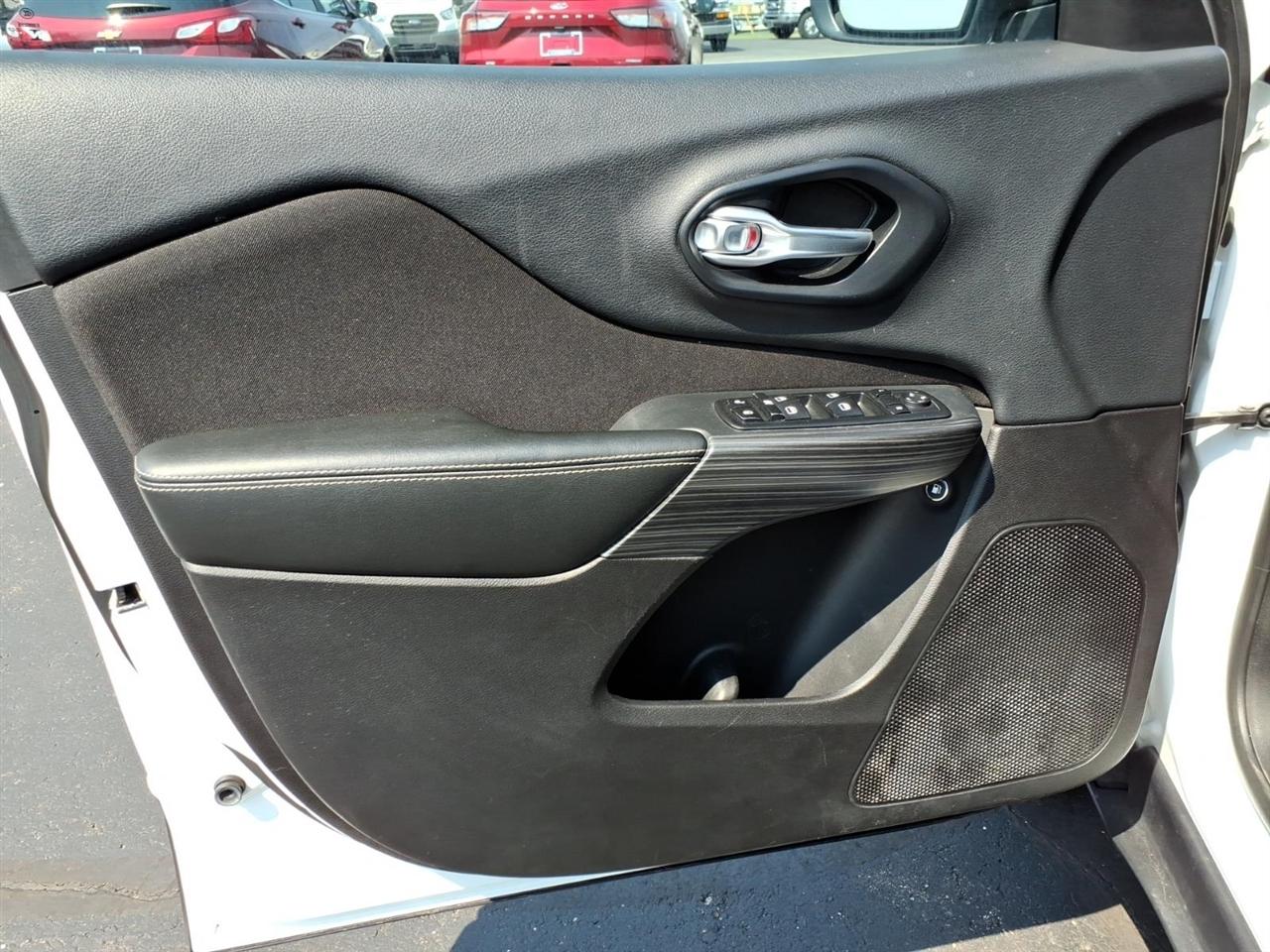Jeep Cherokee  2015