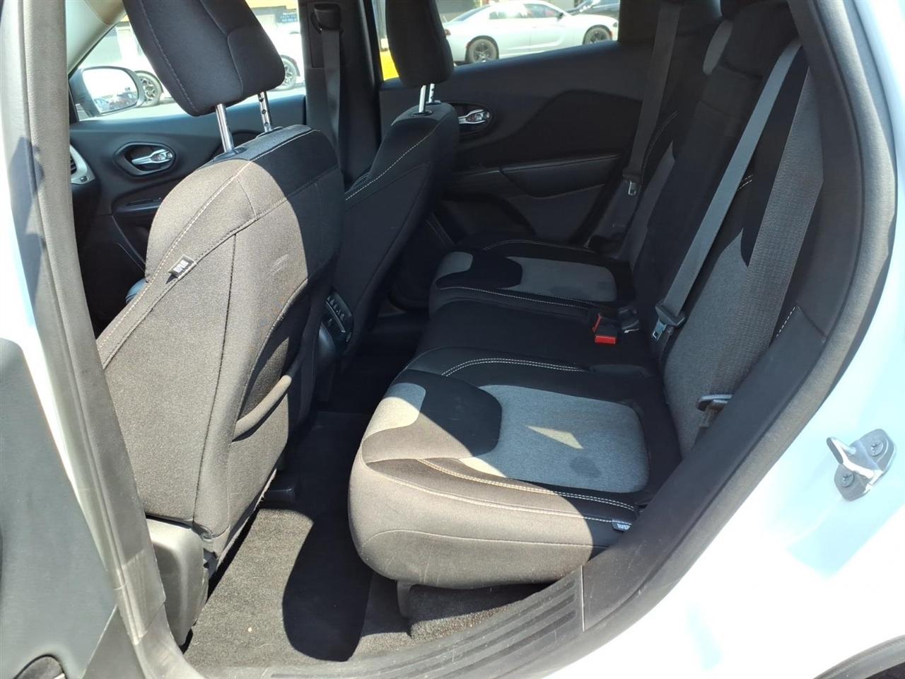 Jeep Cherokee  2015