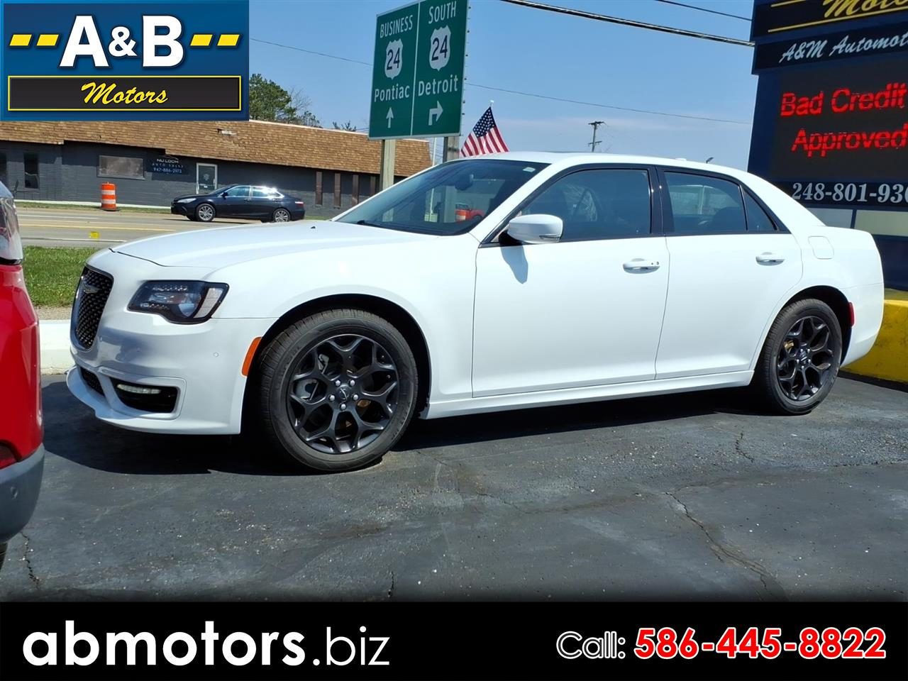 2023 Chrysler 300 Touring L