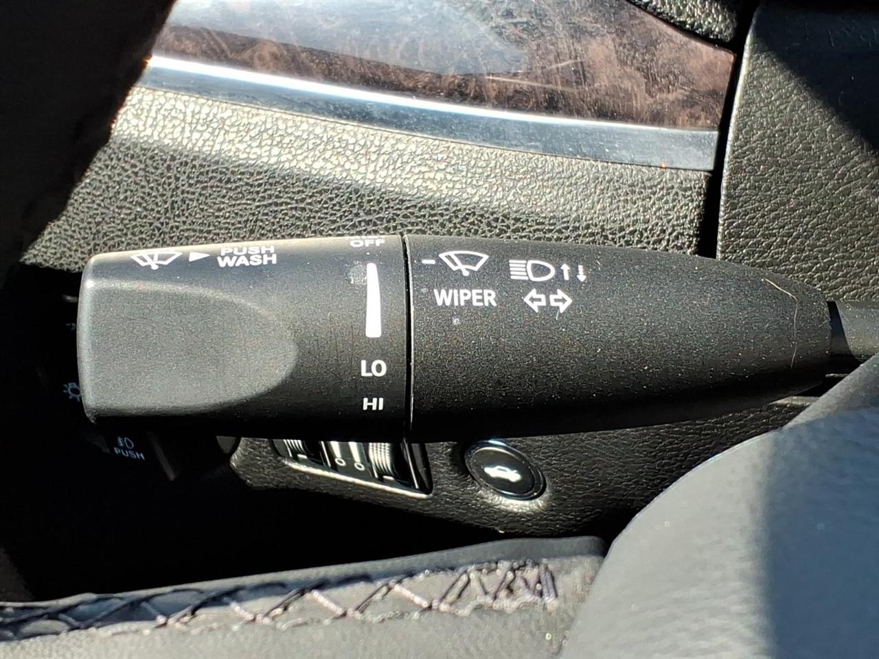 Chrysler 300  2023