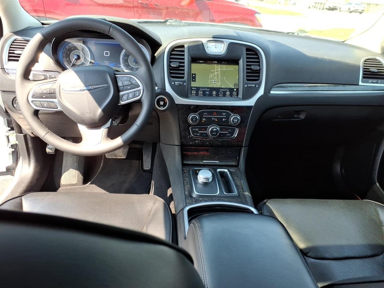 Chrysler 300  2023