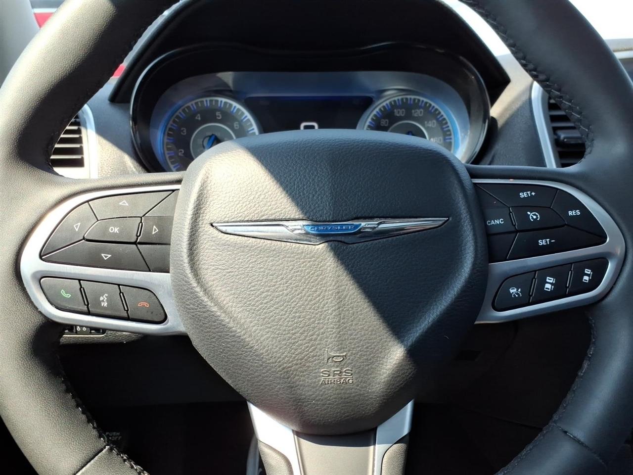 Chrysler 300  2023