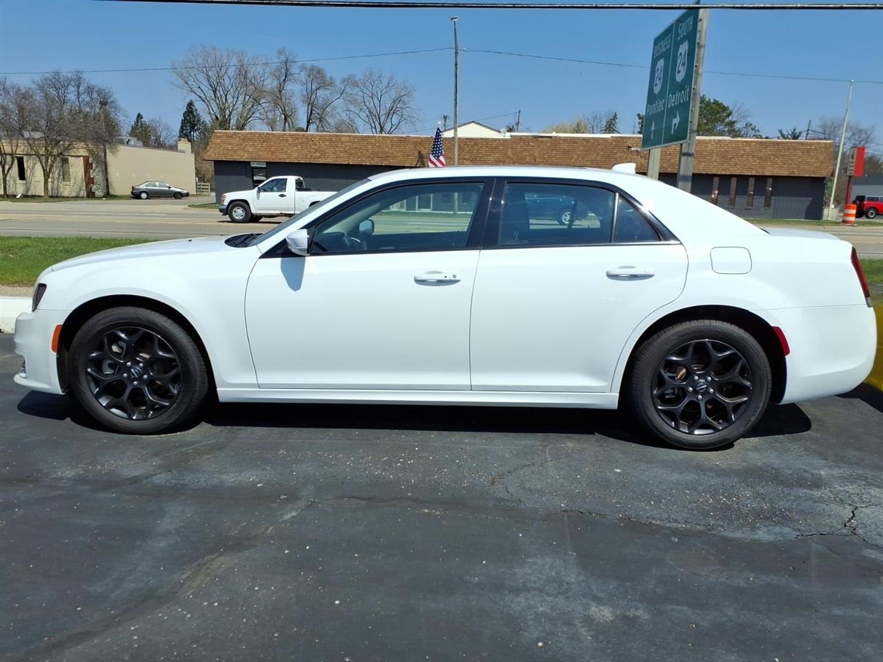 Chrysler 300  2023