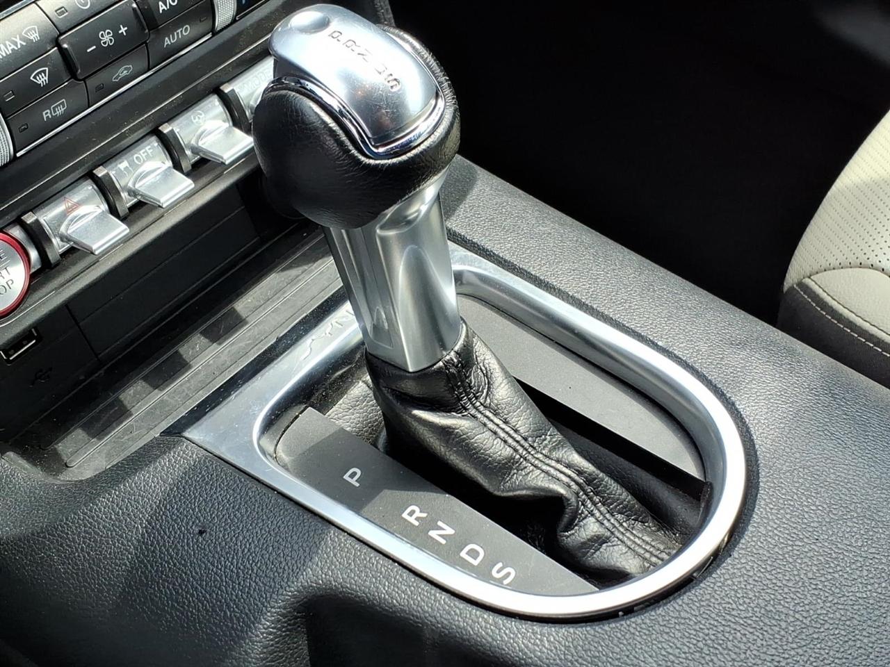 Ford Mustang  2023