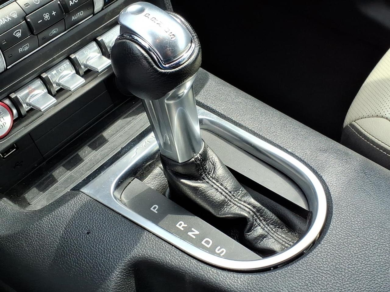 Ford Mustang  2023