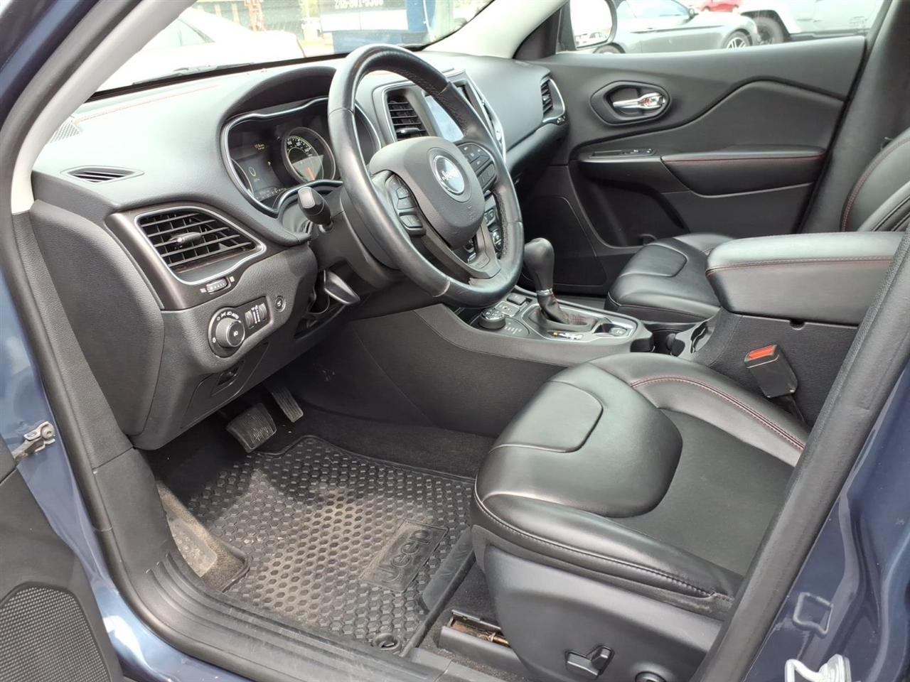 Jeep Cherokee  2019