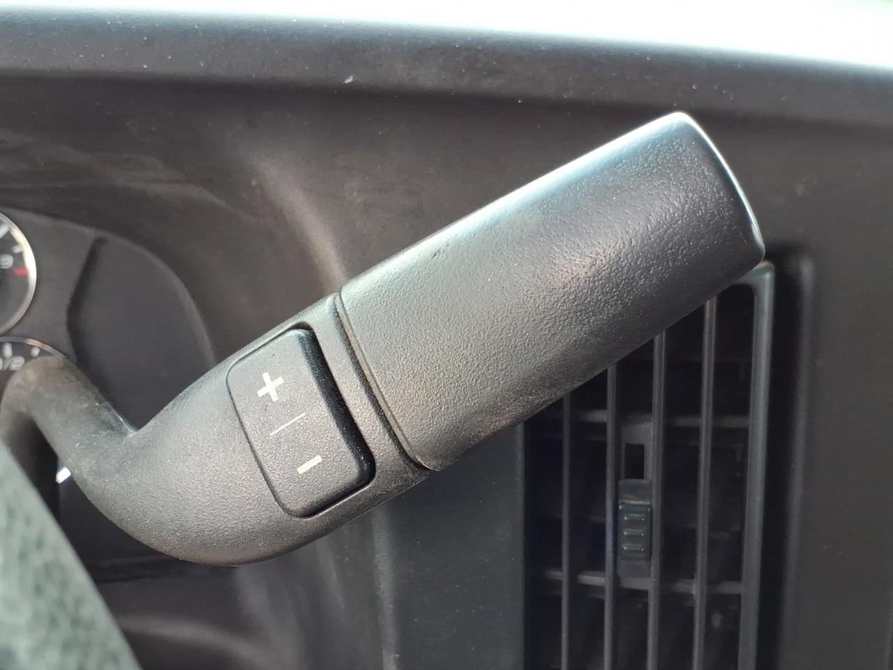 GMC Savana Commercial Cutaway  2017