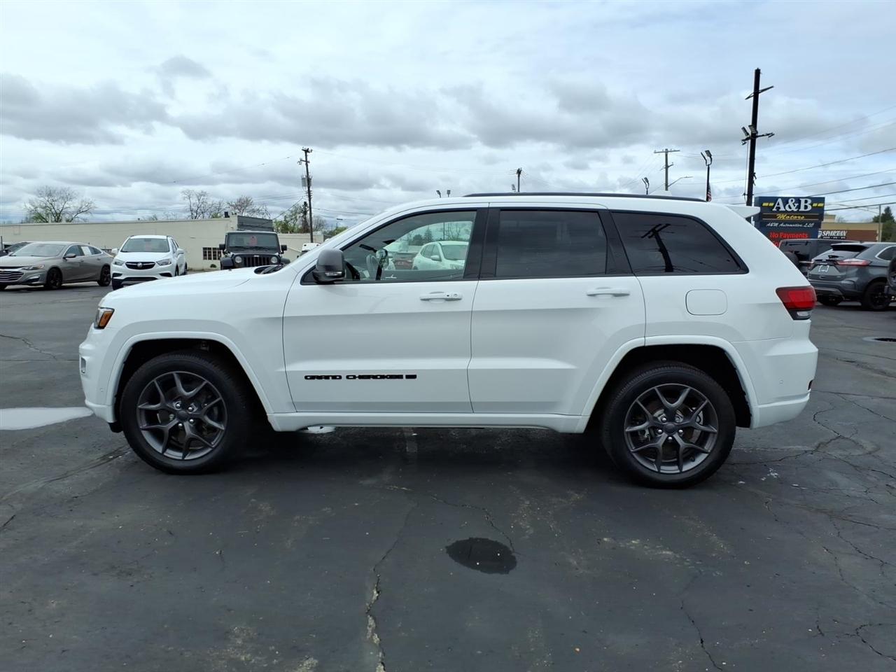 Jeep Grand Cherokee  2021