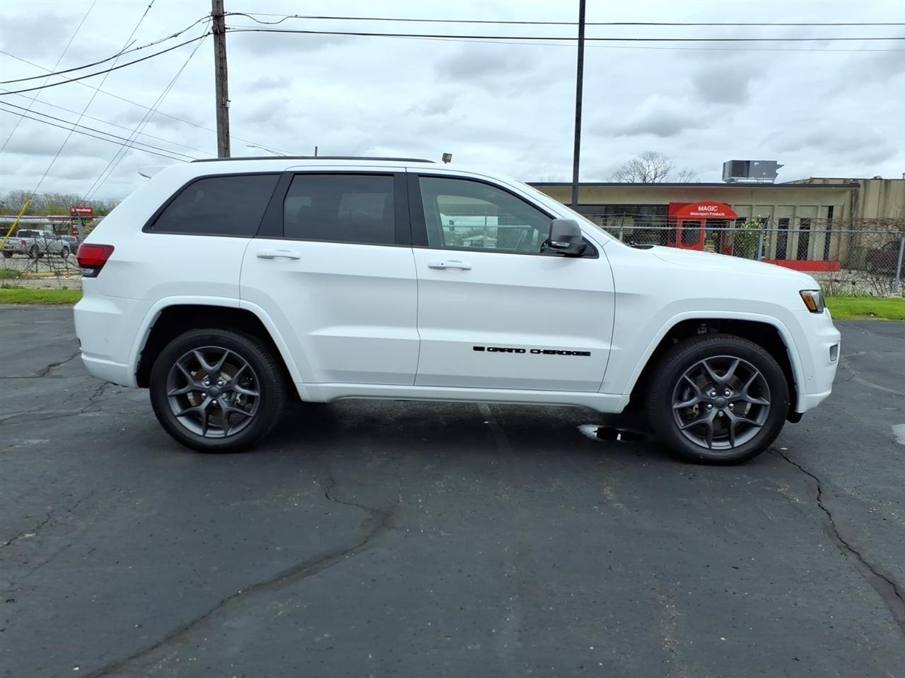 Jeep Grand Cherokee  2021