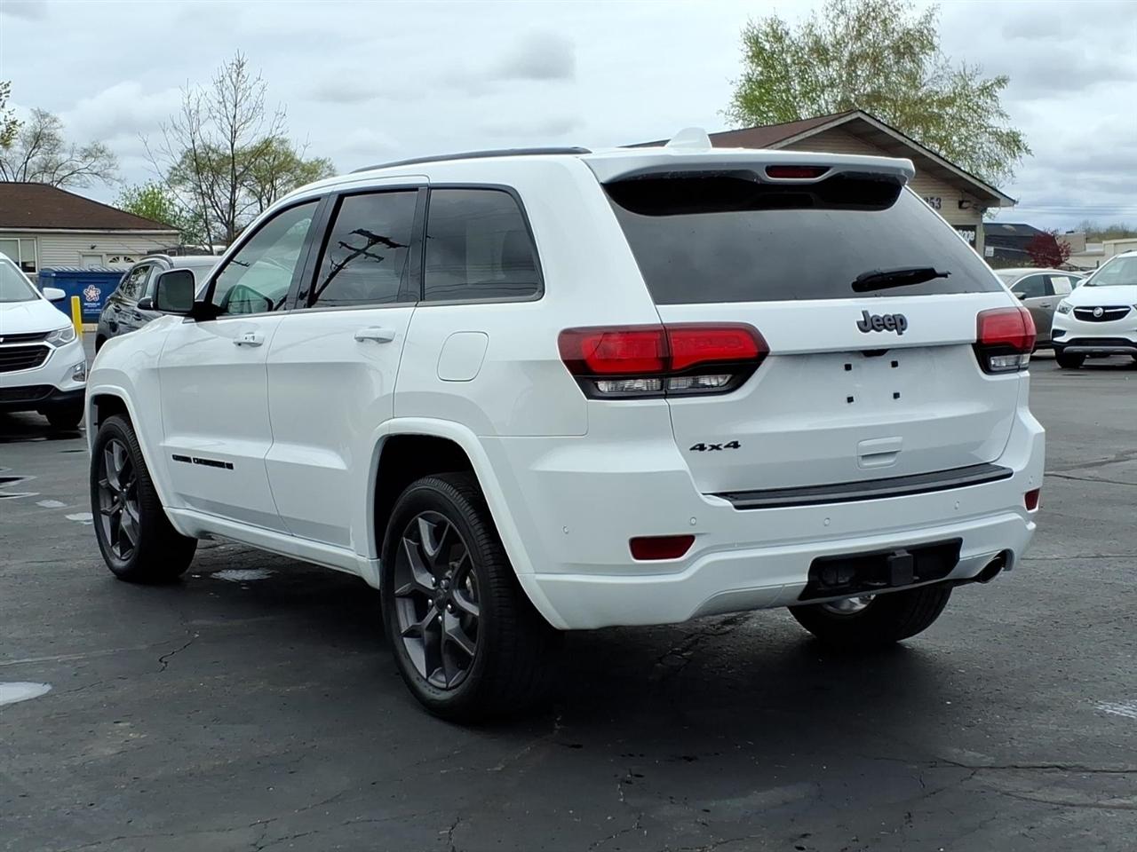 Jeep Grand Cherokee  2021