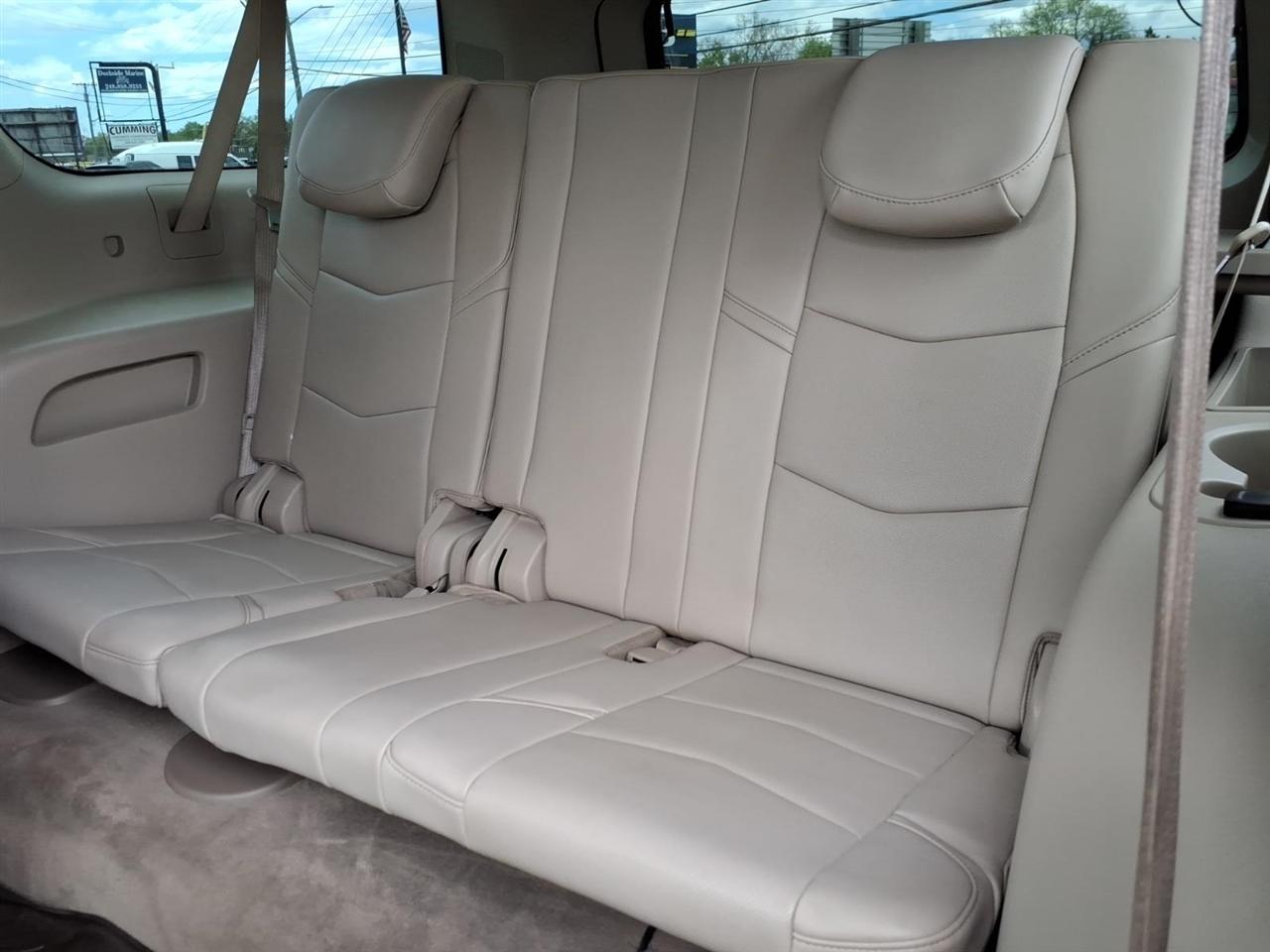 Cadillac Escalade ESV  2016