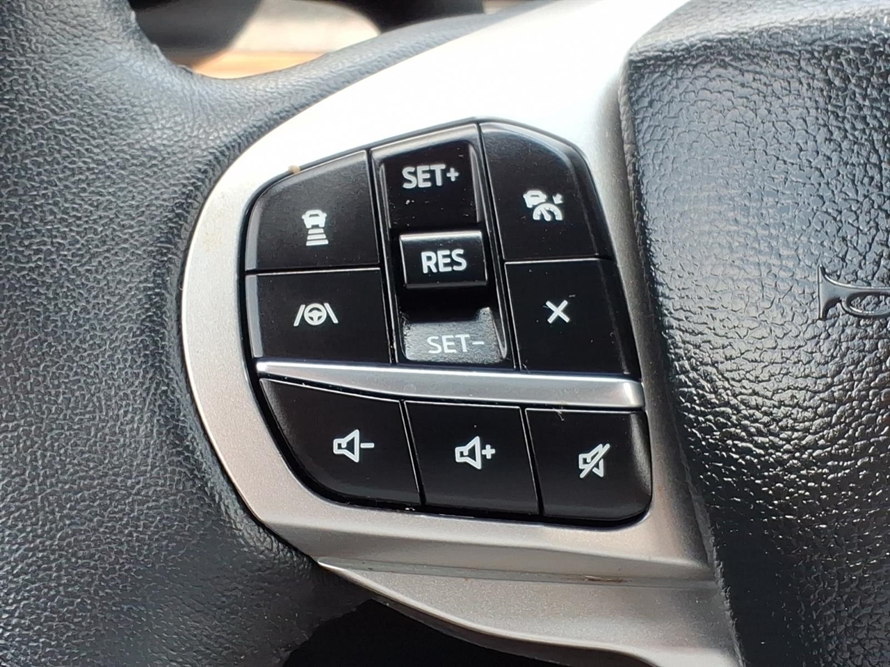 Ford Explorer  2023