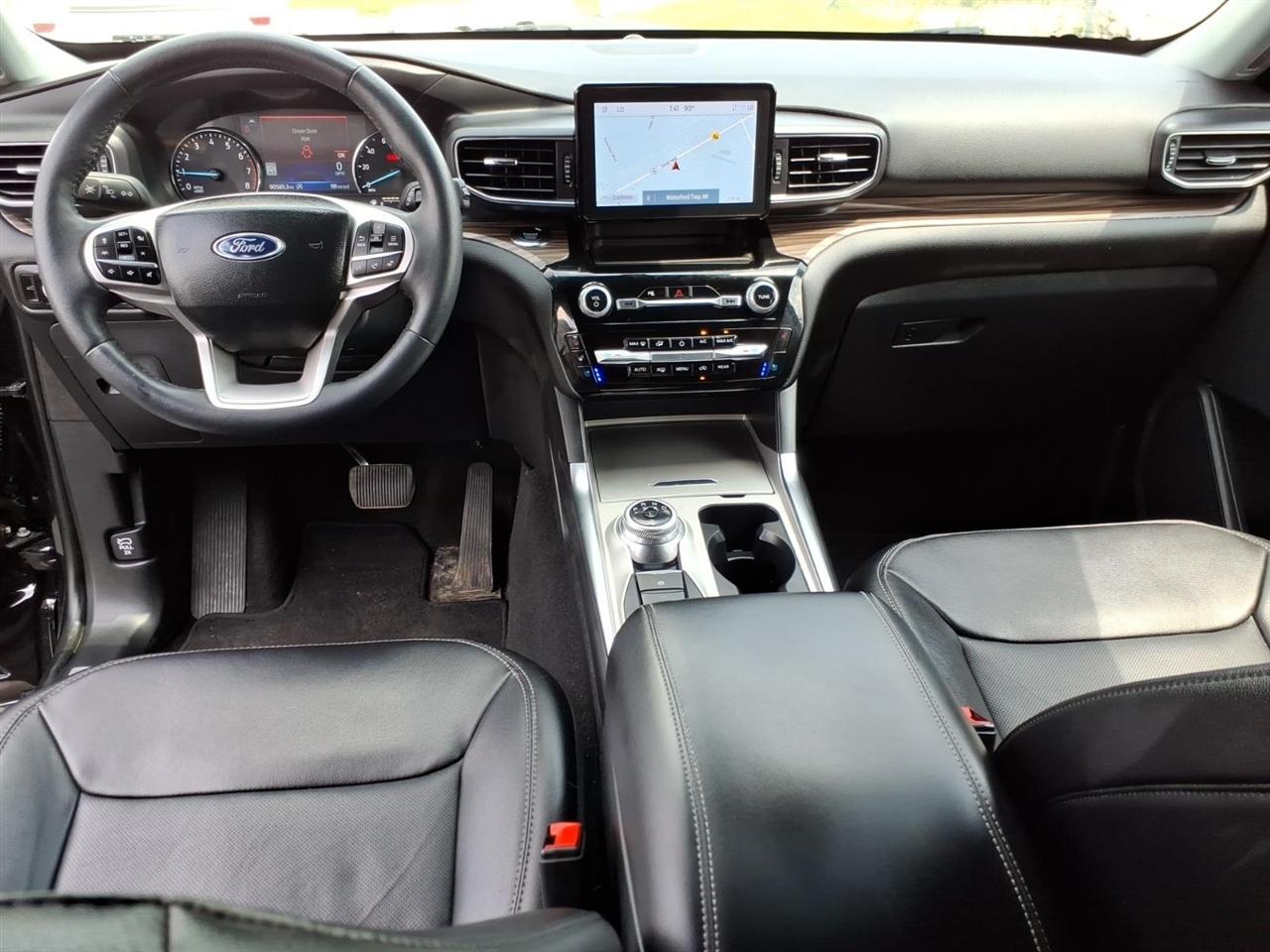 Ford Explorer  2023
