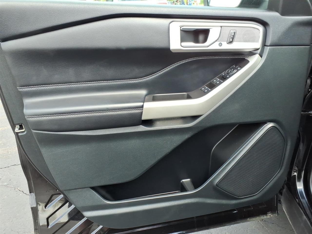 Ford Explorer  2023