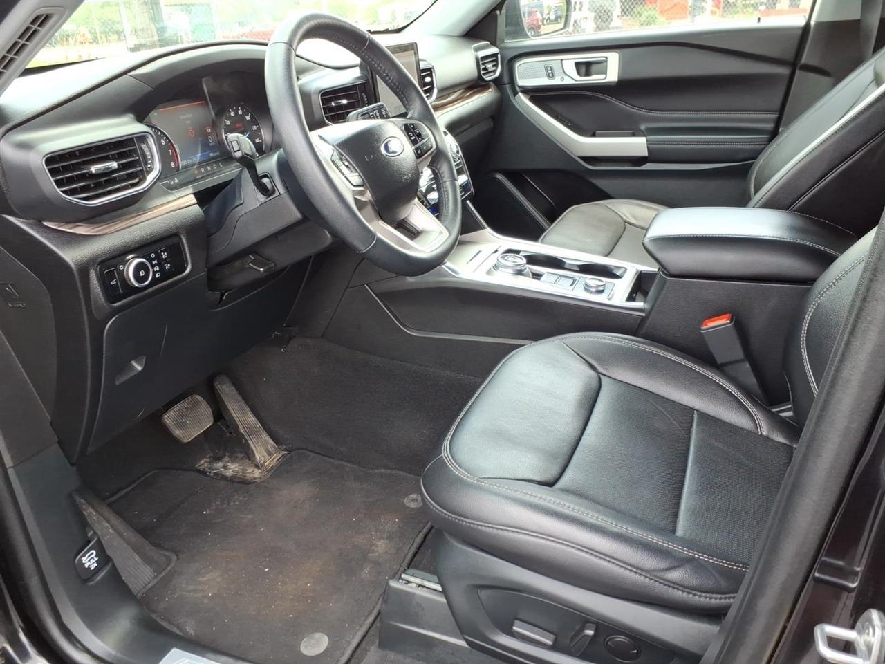 Ford Explorer  2023