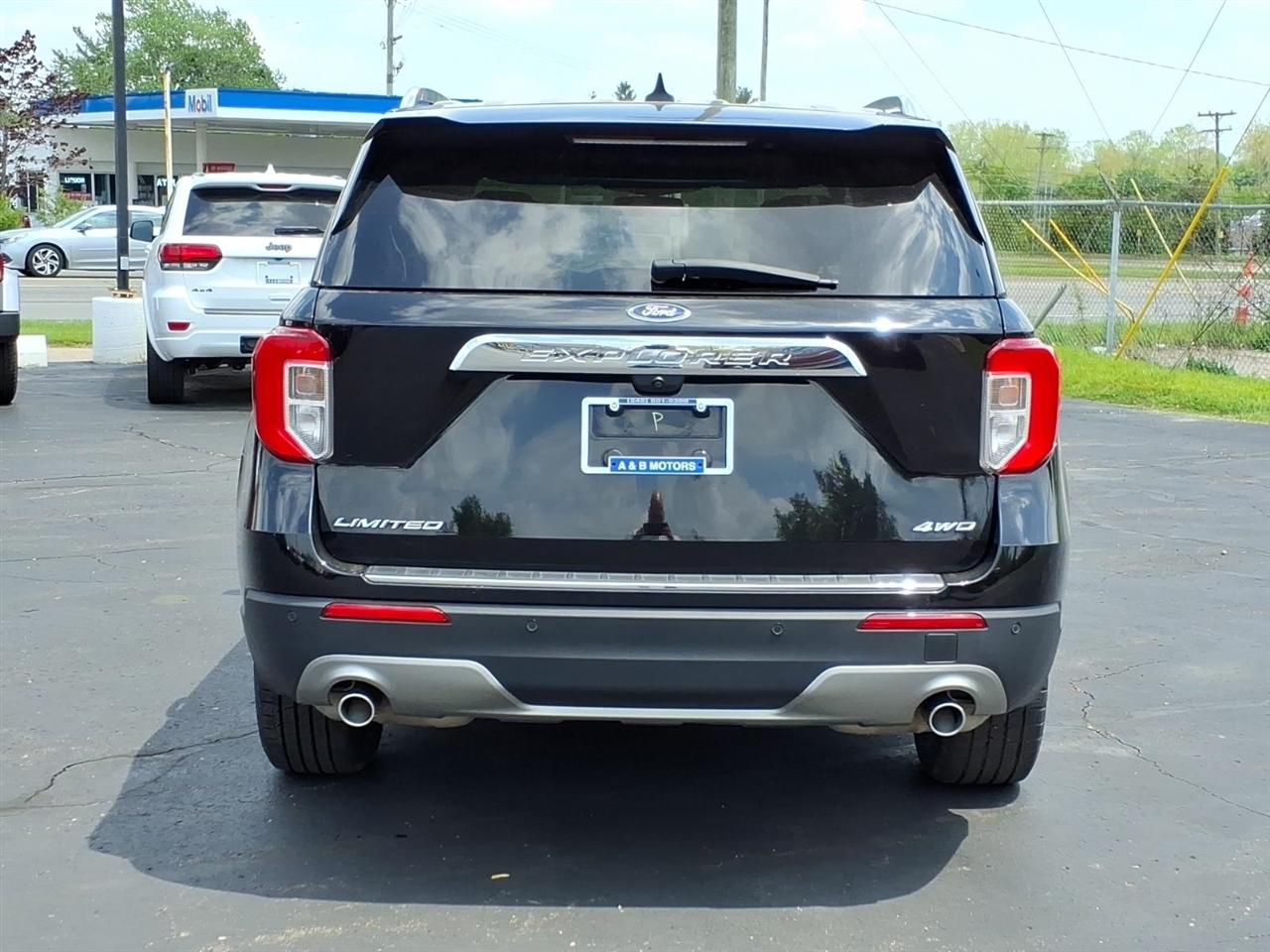 Ford Explorer  2023