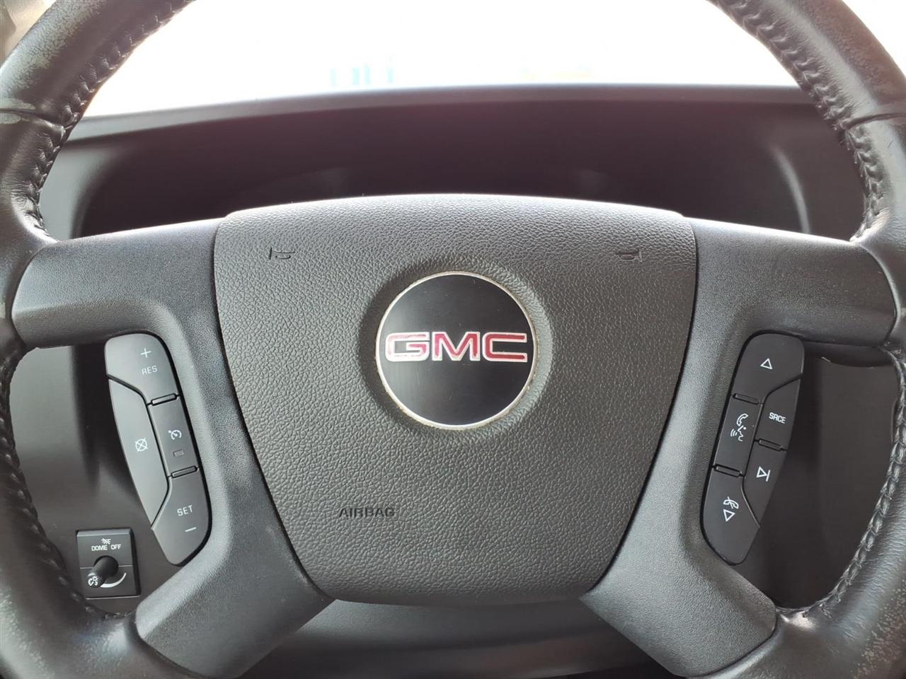 GMC Savana Cargo Van  2021