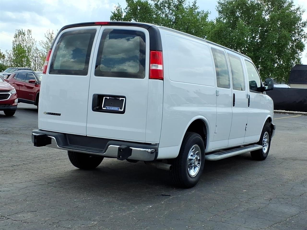 Chevrolet Express Cargo Van  2024