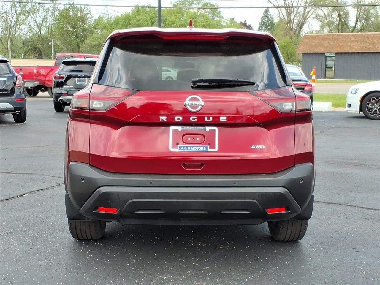 Nissan Rogue  2021
