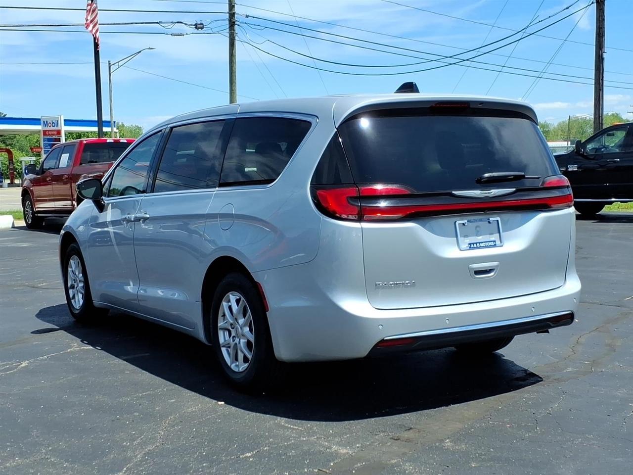 Chrysler Pacifica  2024