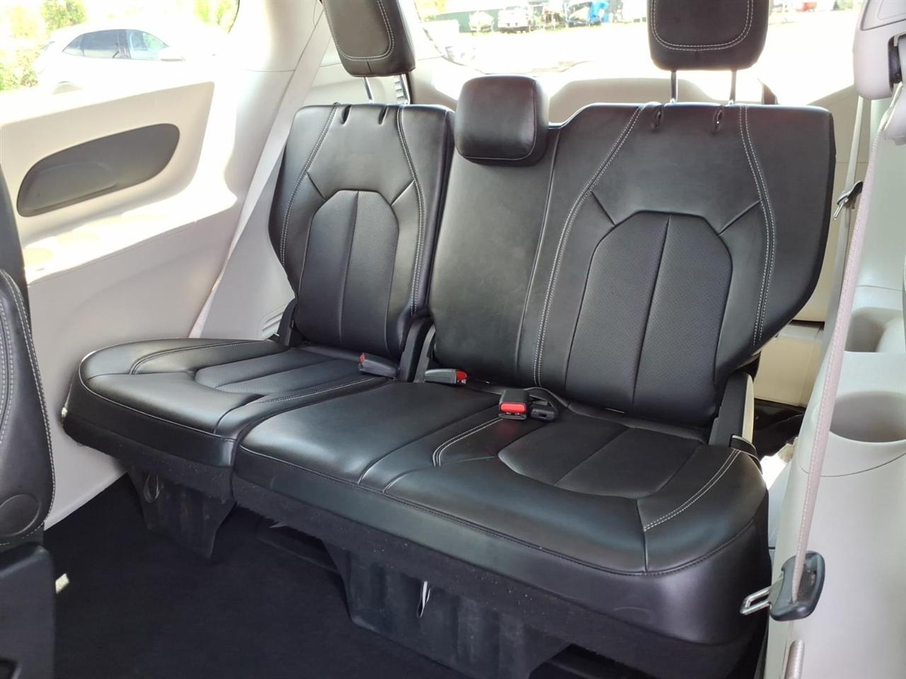 Chrysler Pacifica  2024