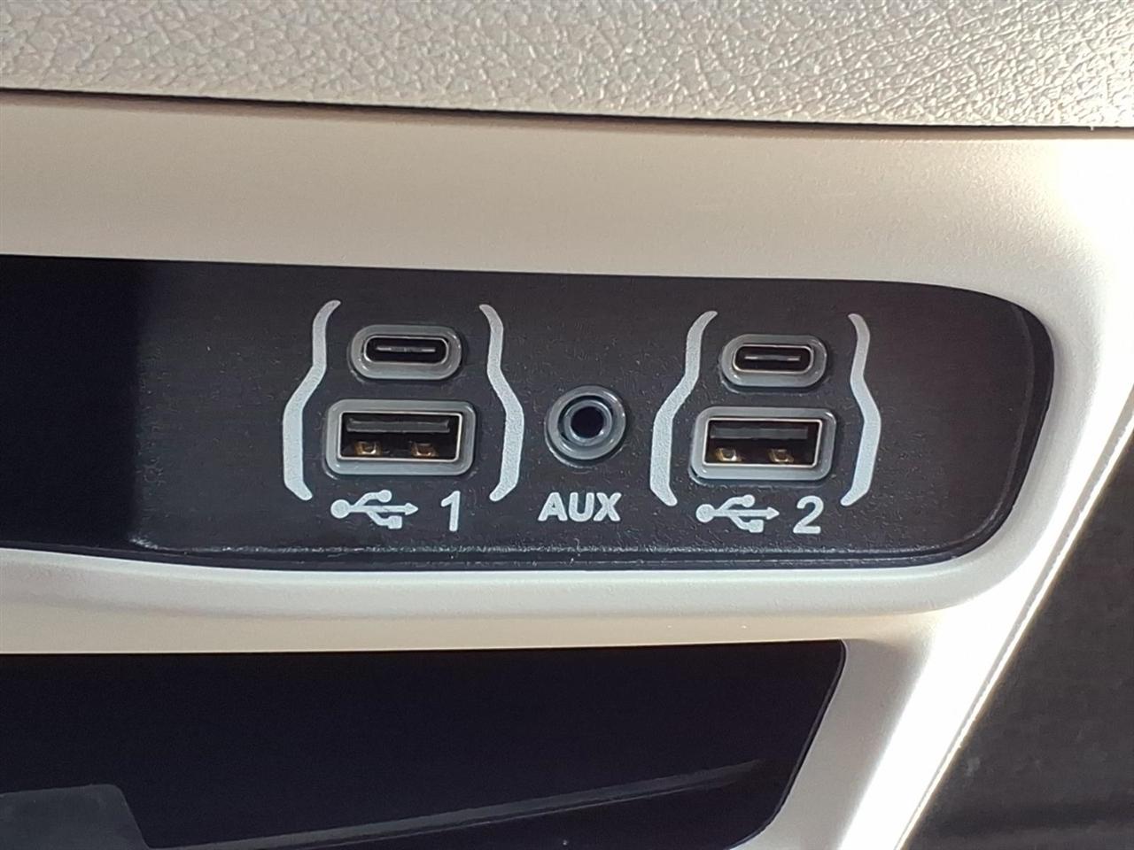 Chrysler Pacifica  2024
