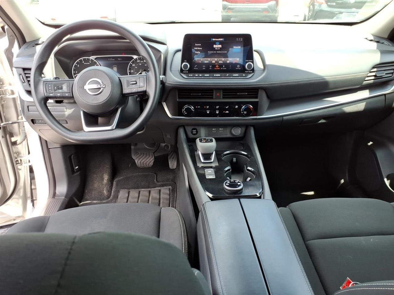 Nissan Rogue  2024