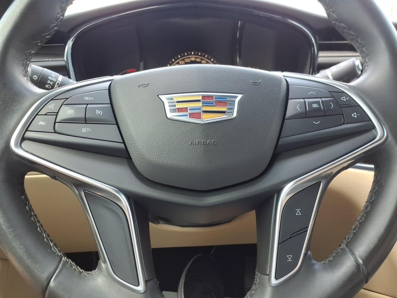 Cadillac XT5  2018