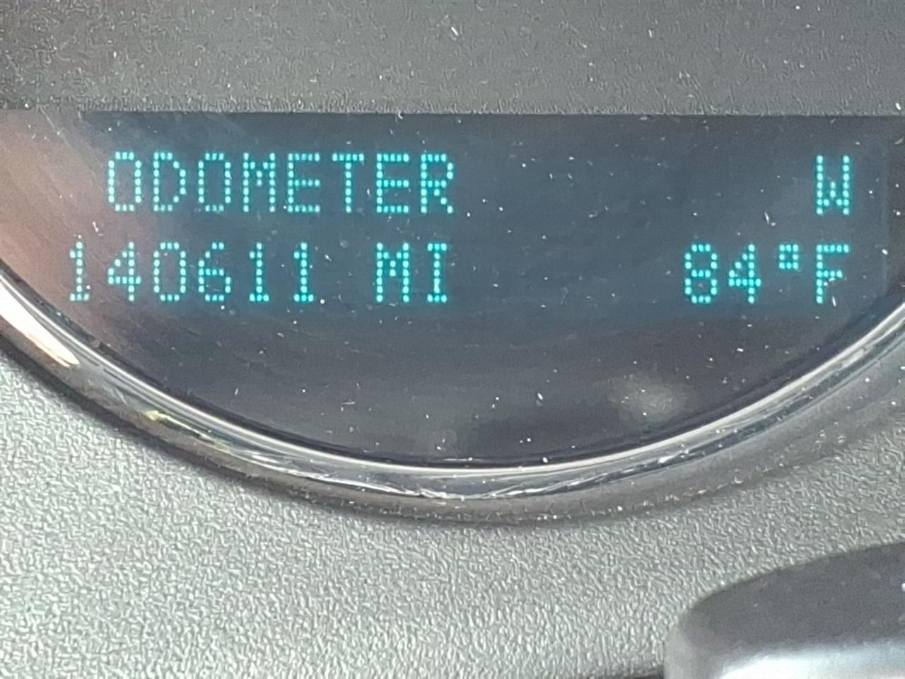 Chevrolet Suburban  2010