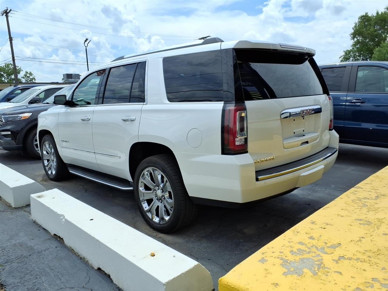 GMC Yukon  2016