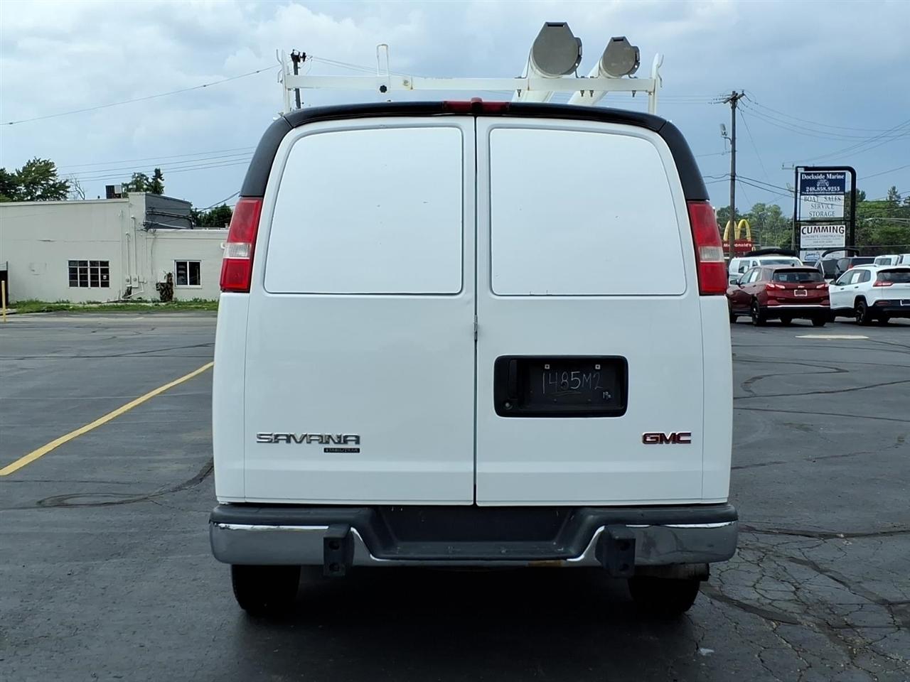 GMC Savana Cargo Van  2016