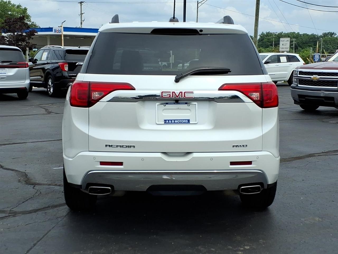 GMC Acadia  2018