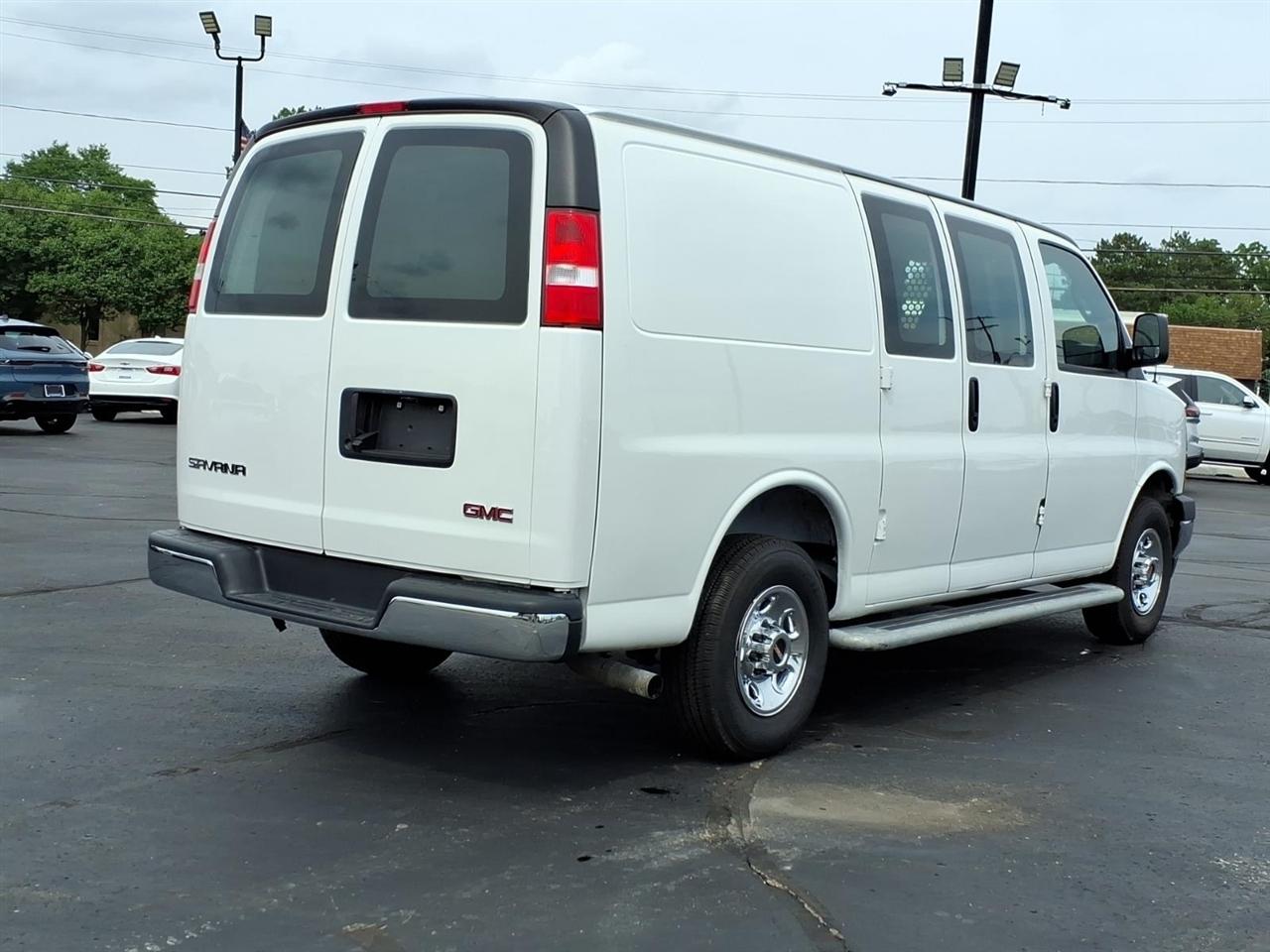 GMC Savana Cargo Van  2024