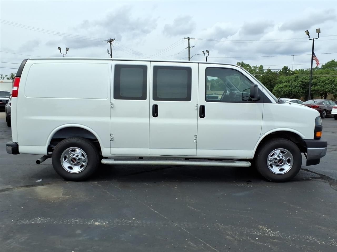 GMC Savana Cargo Van  2024