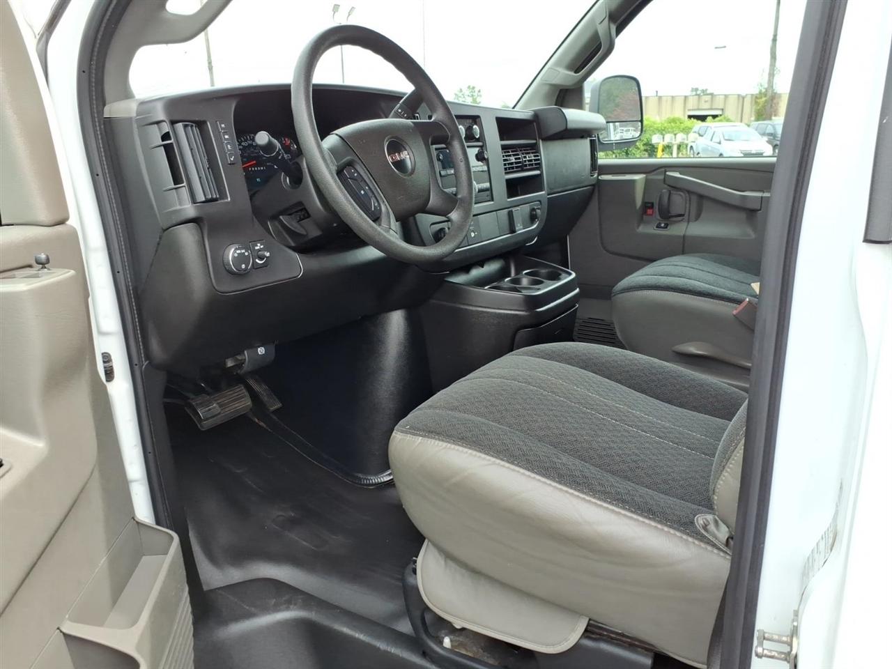GMC Savana Cargo Van  2024