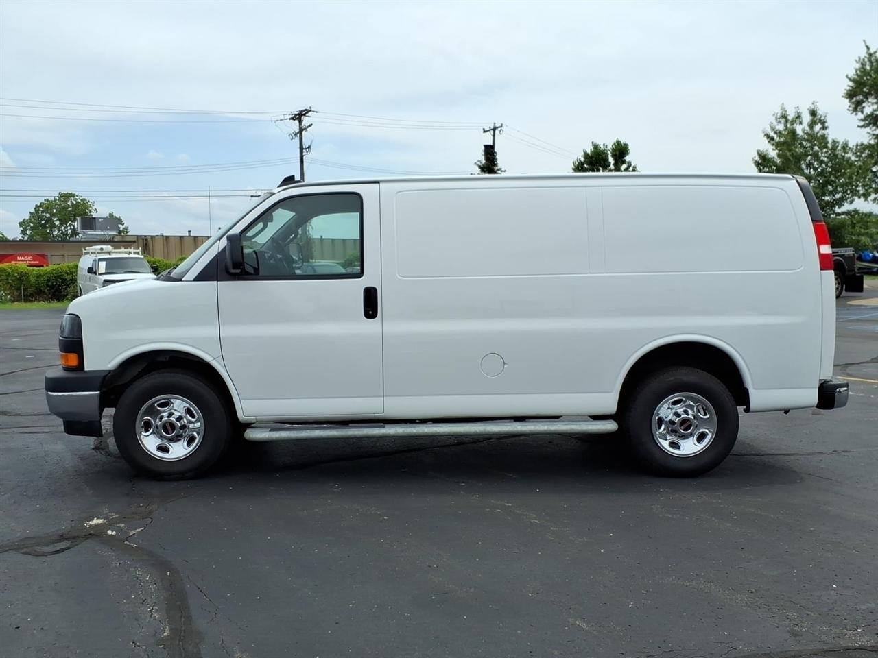 GMC Savana Cargo Van  2024
