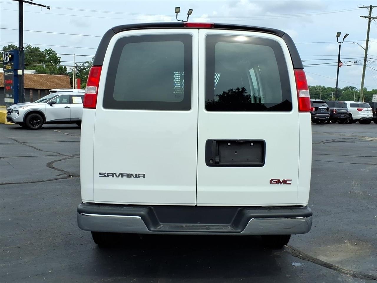 GMC Savana Cargo Van  2024