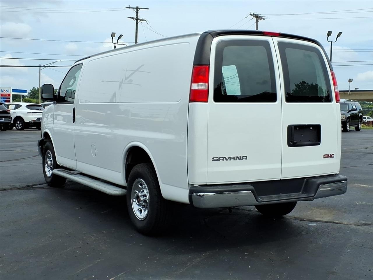 GMC Savana Cargo Van  2024