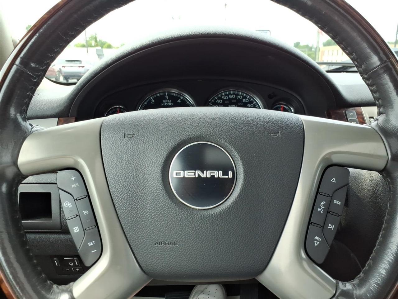 GMC Sierra 1500  2011