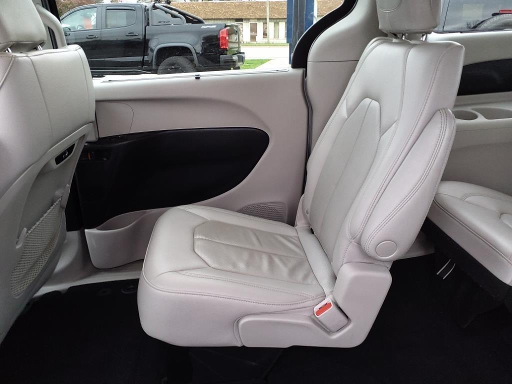 Chrysler Pacifica  2021