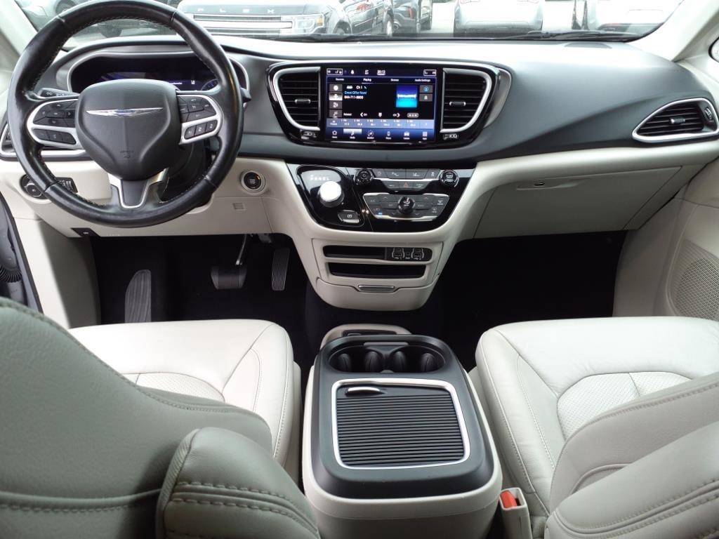 Chrysler Pacifica  2021