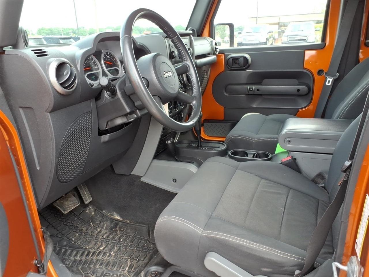 Jeep Wrangler Unlimited  2010