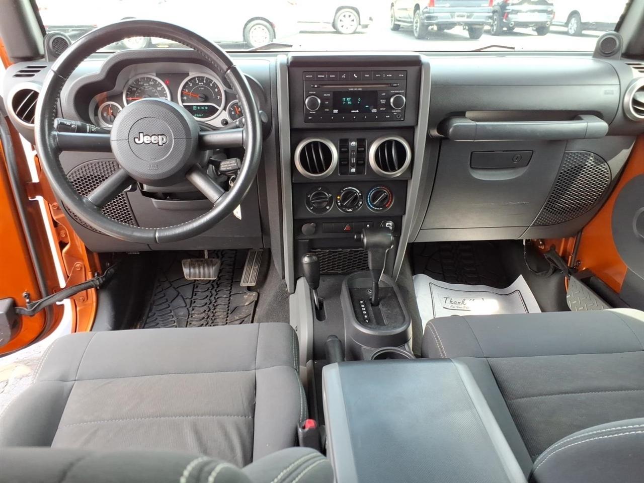 Jeep Wrangler Unlimited  2010