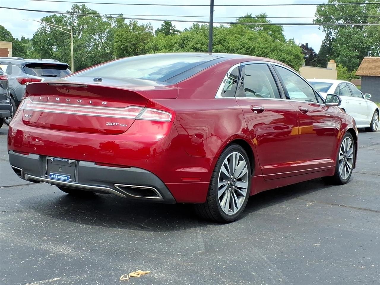 Lincoln MKZ  2017