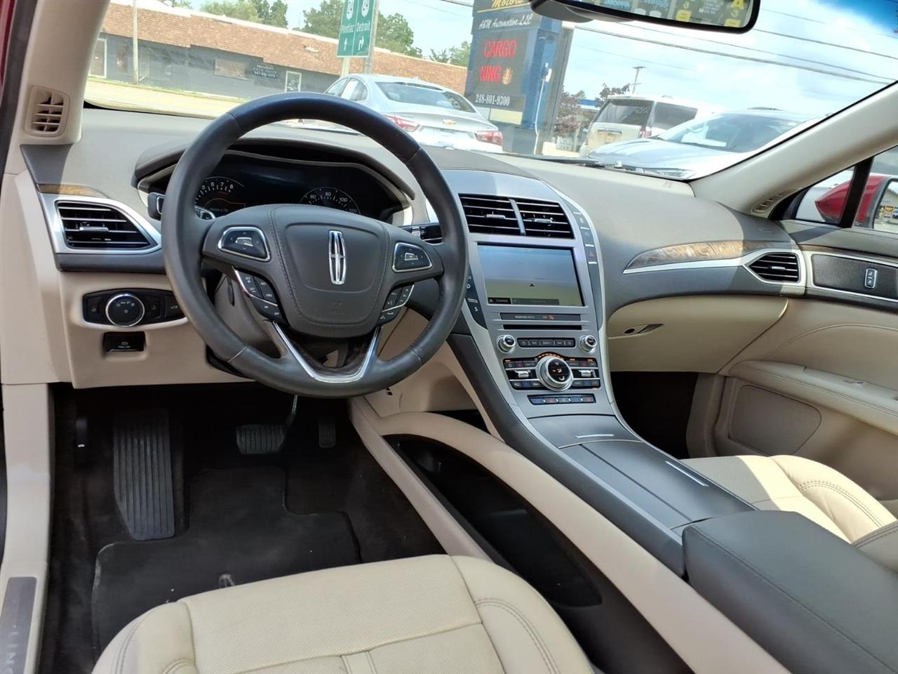 Lincoln MKZ  2017