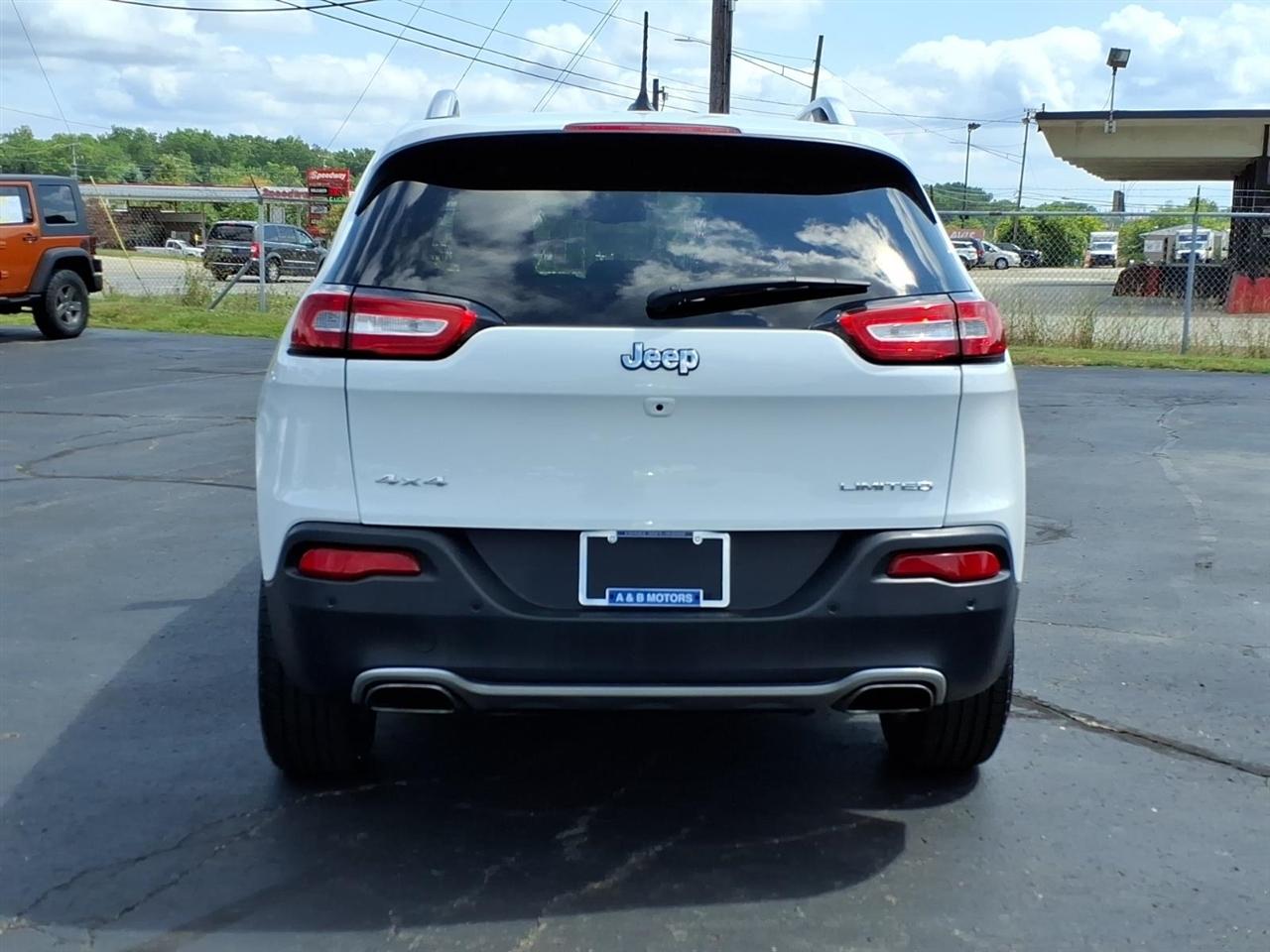 Jeep Cherokee  2015