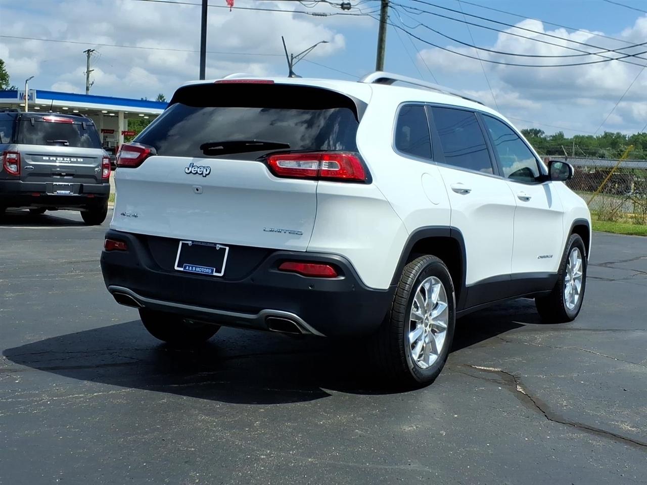 Jeep Cherokee  2015