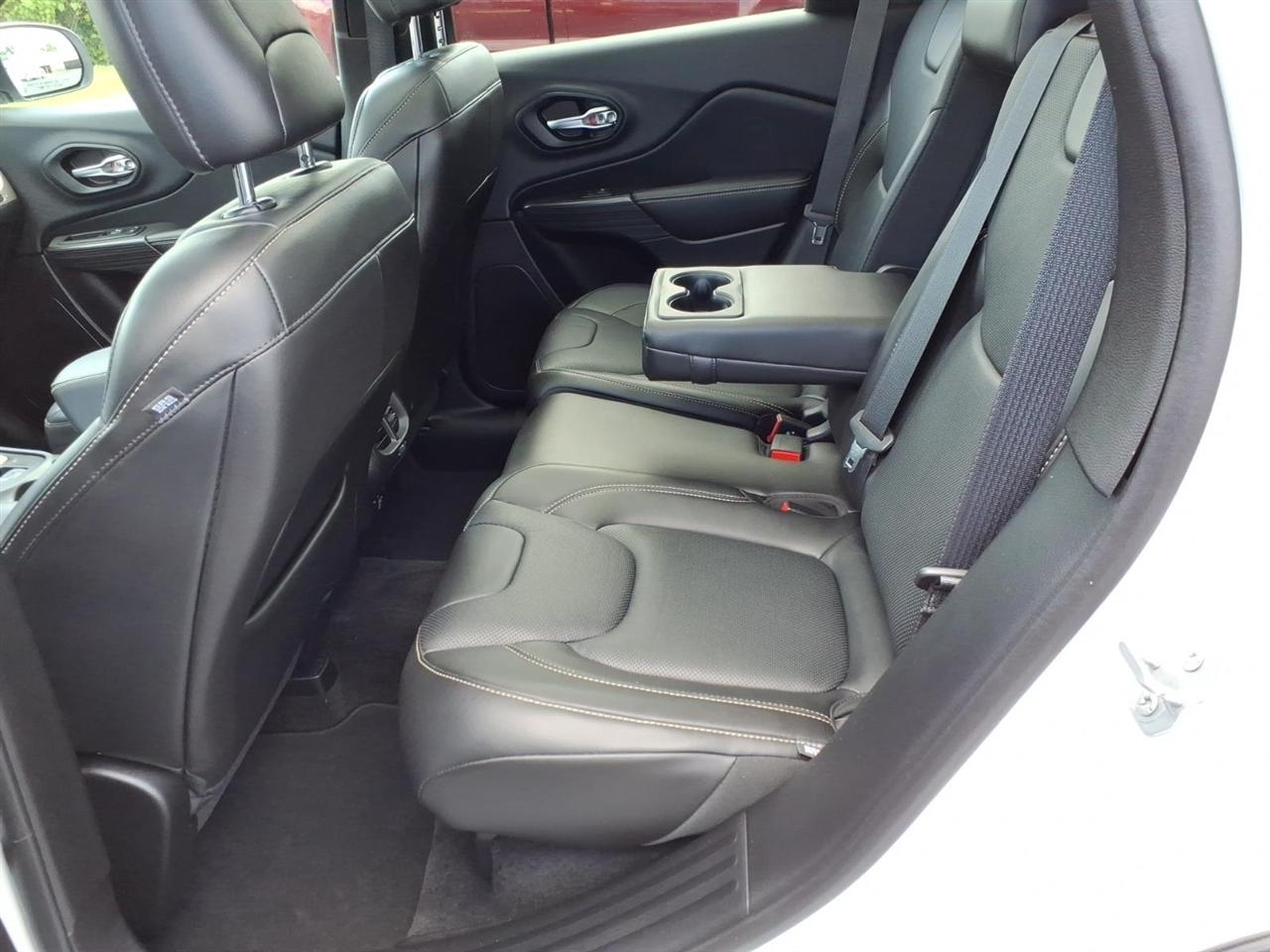 Jeep Cherokee  2015